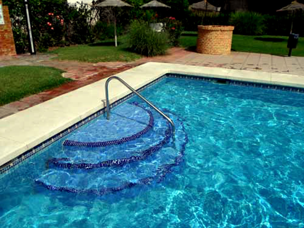 swimmingpool